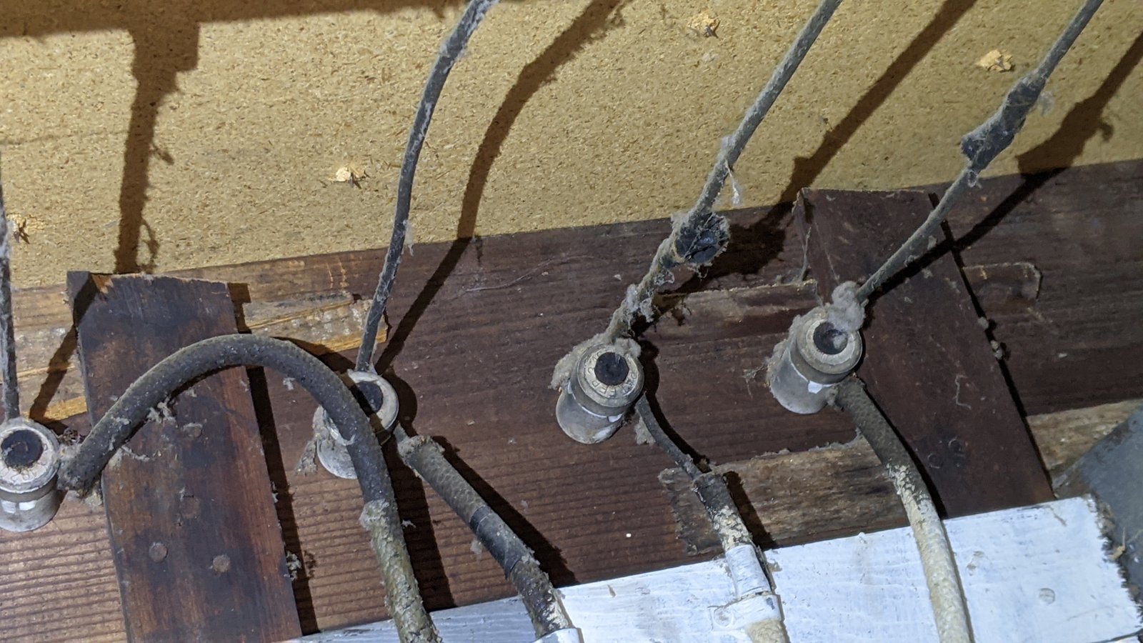 Knob-and-tube wiring