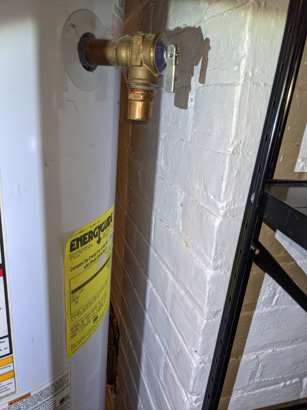 Water heater relief valve: no discharge pipe